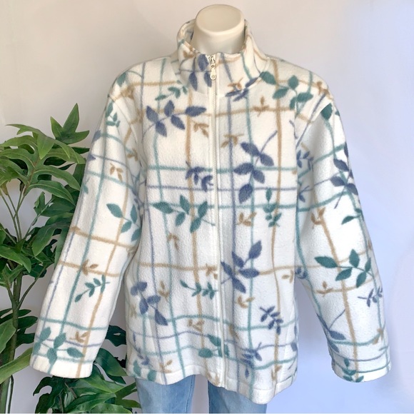 v i n t a g e :: Oversized Floral Pastel Zippered Fleece Jacket - Picture 12 of 12